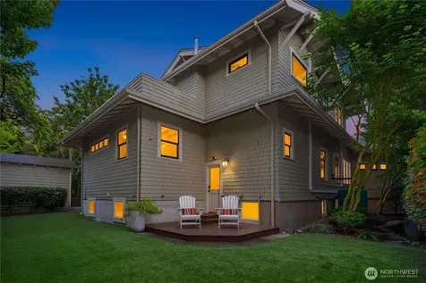 2212 Federal Avenue E Seattle WA 98102