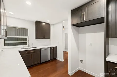 2428 NE 13th Street Renton WA 98056