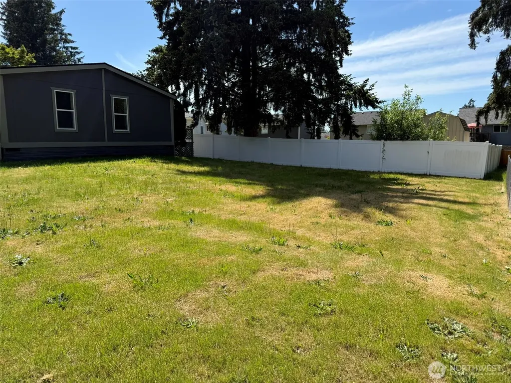 8013 194th Street E Spanaway WA 98387