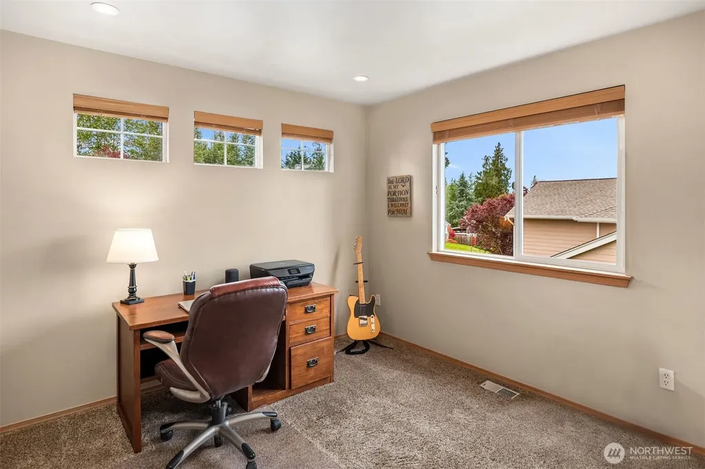 707 122nd Avenue Ct E Edgewood WA 98372