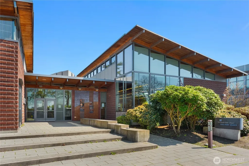 3280 SW Graham Street Seattle WA 98126