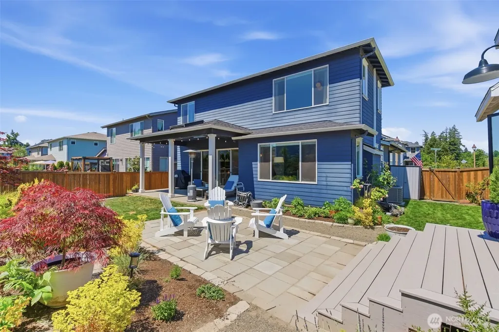 2344 NE Winlock Way Poulsbo WA 98370