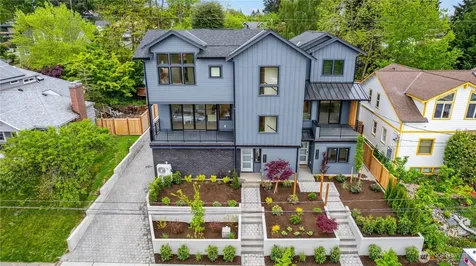 6832 47th Avenue NE Seattle WA 98115