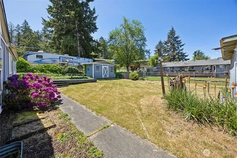 2203 151st Street E Tacoma WA 98445