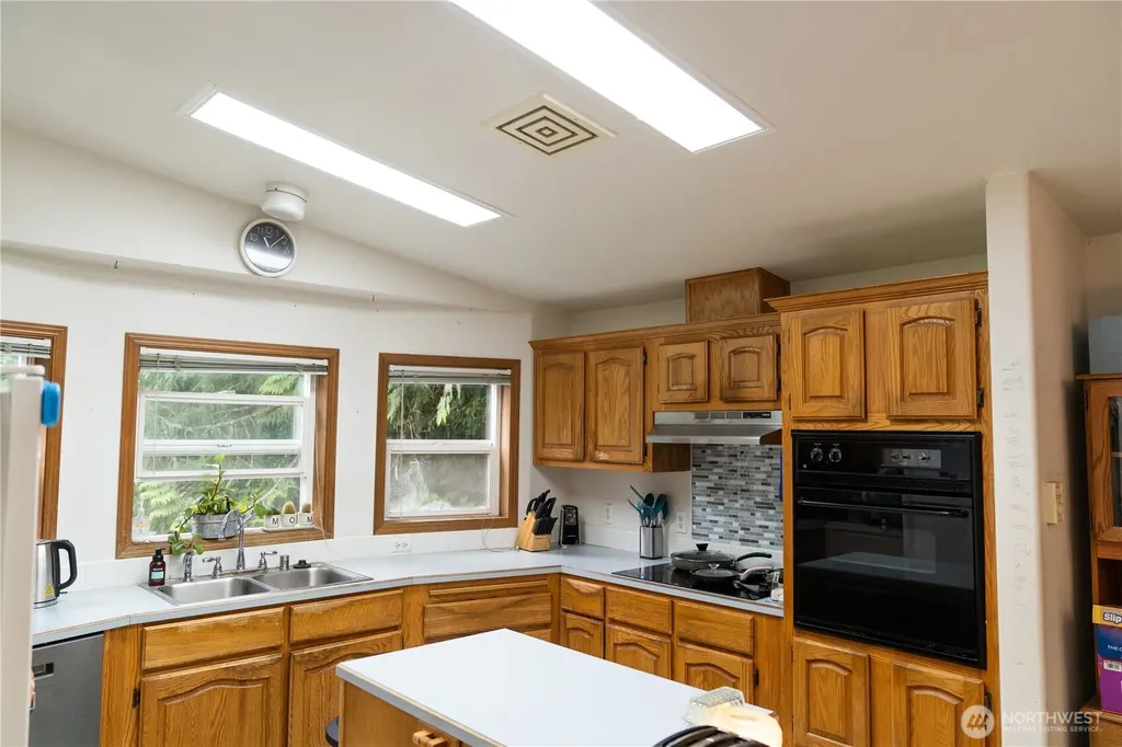 301 W Alder Drive Sedro Woolley WA 98284