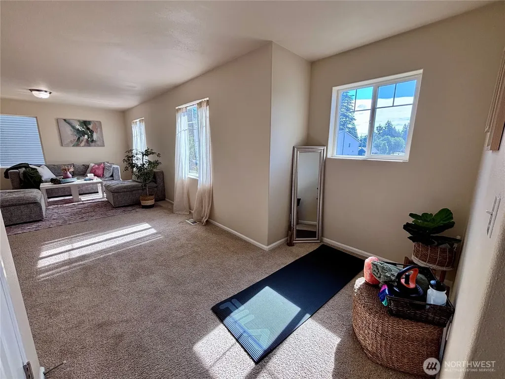 2503 Redwood Court SE Auburn WA 98092
