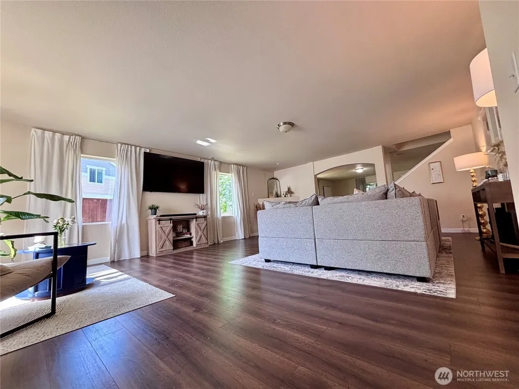 2503 Redwood Court SE Auburn WA 98092