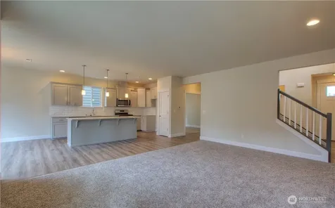 27123 122nd Place SE Kent WA 98030
