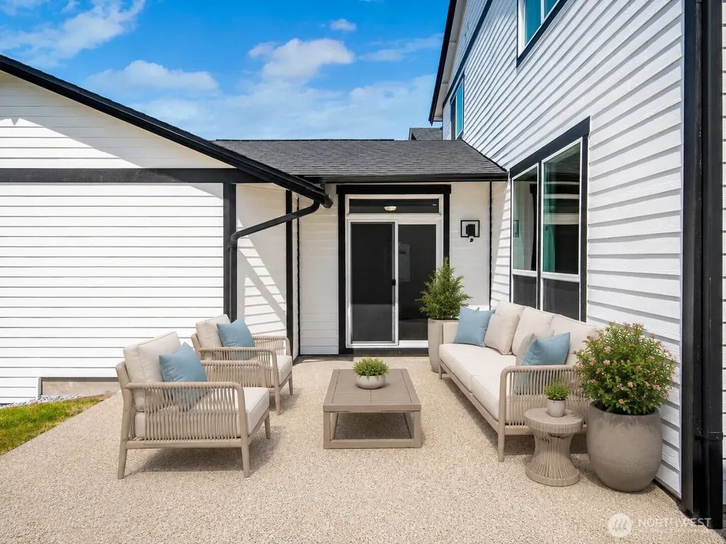 18530 97th Avenue Ct E Puyallup WA 98375
