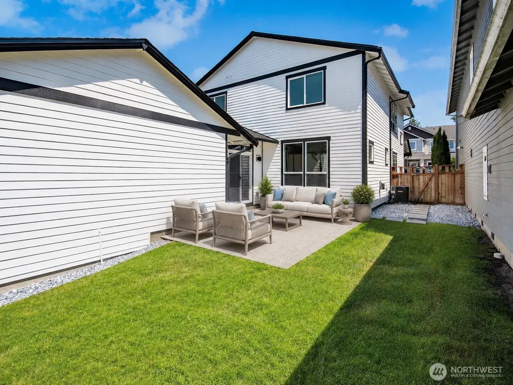 18530 97th Avenue Ct E Puyallup WA 98375