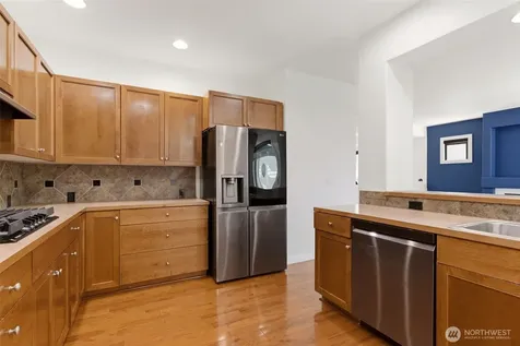 18530 97th Avenue Ct E Puyallup WA 98375