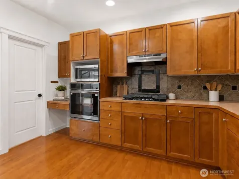 18530 97th Avenue Ct E Puyallup WA 98375