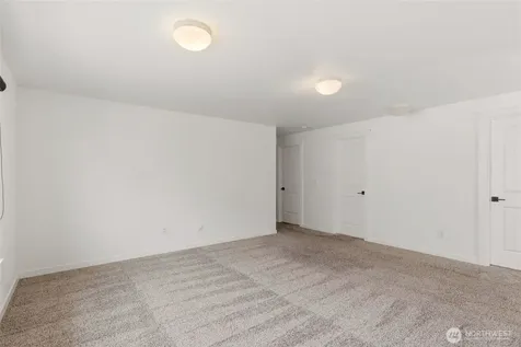 18530 97th Avenue Ct E Puyallup WA 98375