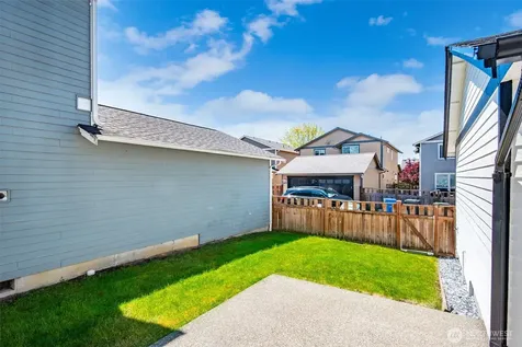 18530 97th Avenue Ct E Puyallup WA 98375