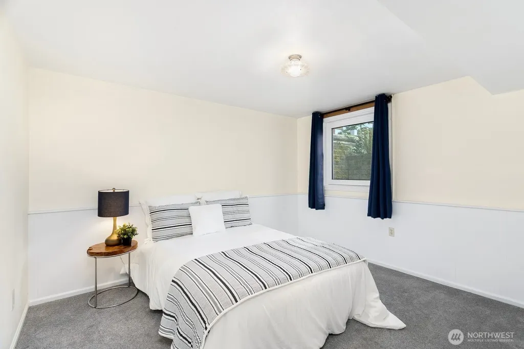 7658 NE 12th Street Medina WA 98039
