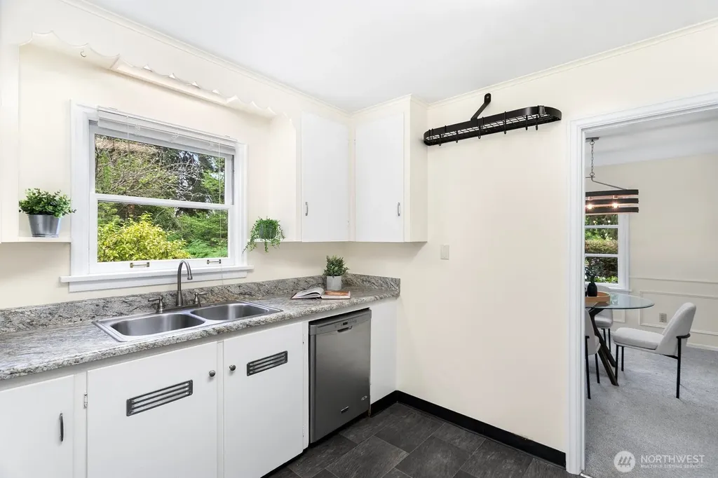 7658 NE 12th Street Medina WA 98039