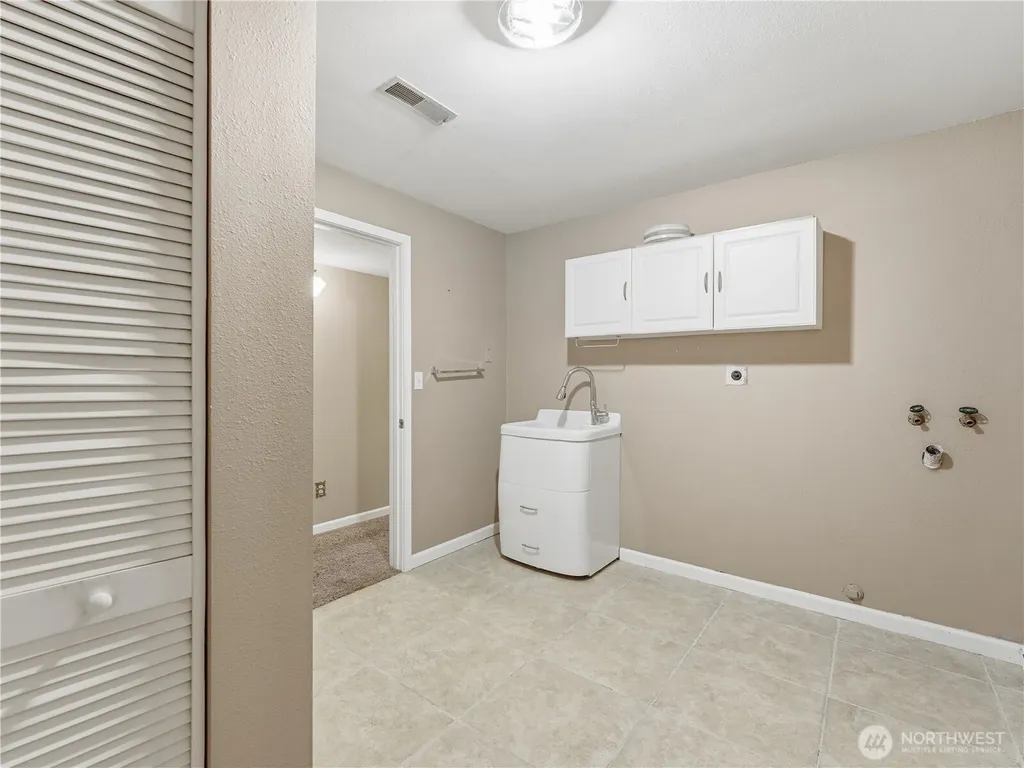 1950 Valley View Boulevard East Wenatchee WA 98802