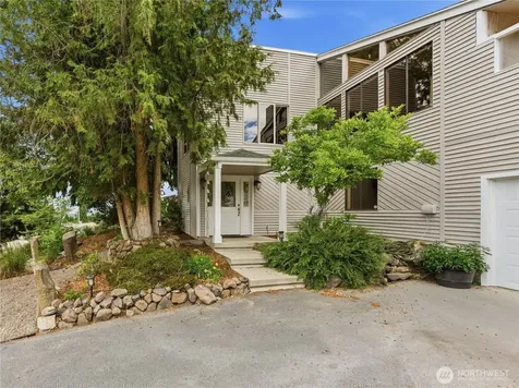 1950 Valley View Boulevard East Wenatchee WA 98802