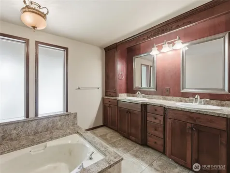 1950 Valley View Boulevard East Wenatchee WA 98802