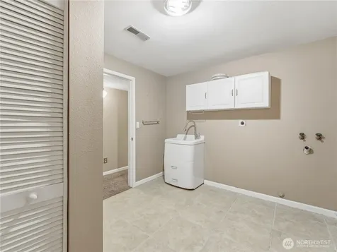 1950 Valley View Boulevard East Wenatchee WA 98802
