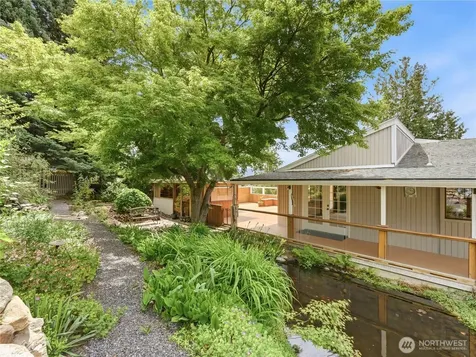 1950 Valley View Boulevard East Wenatchee WA 98802