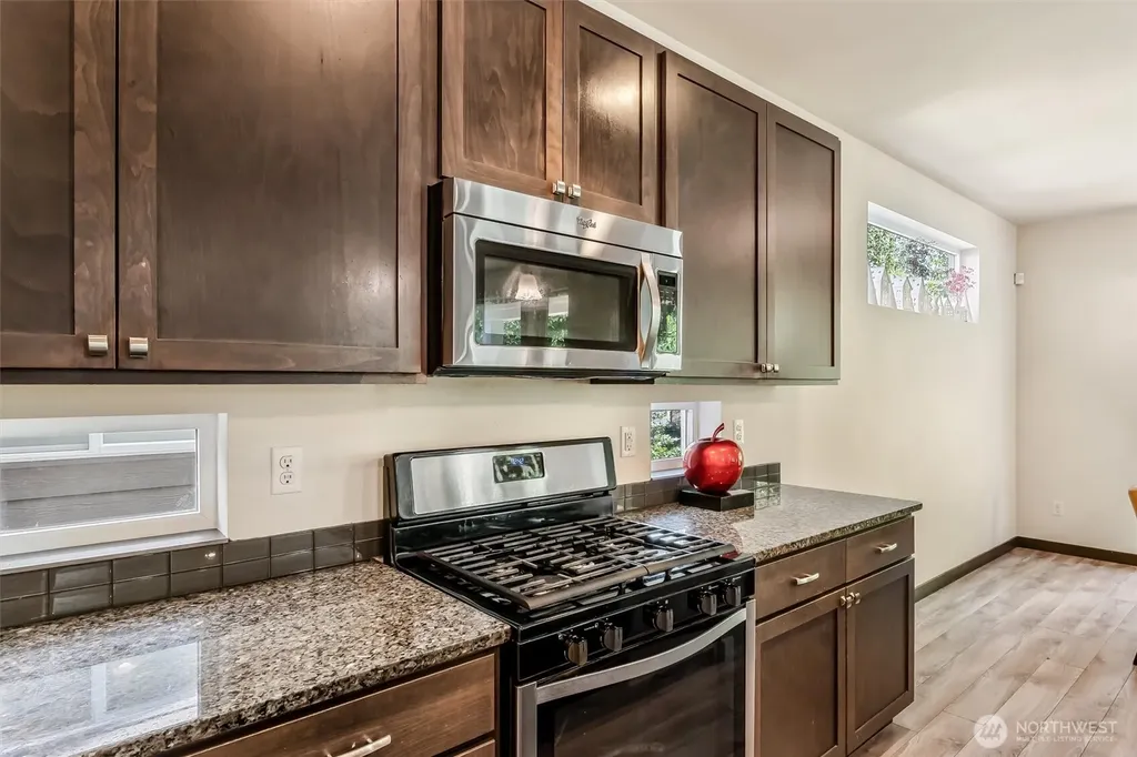 17415 3rd Avenue SE Bothell WA 98012