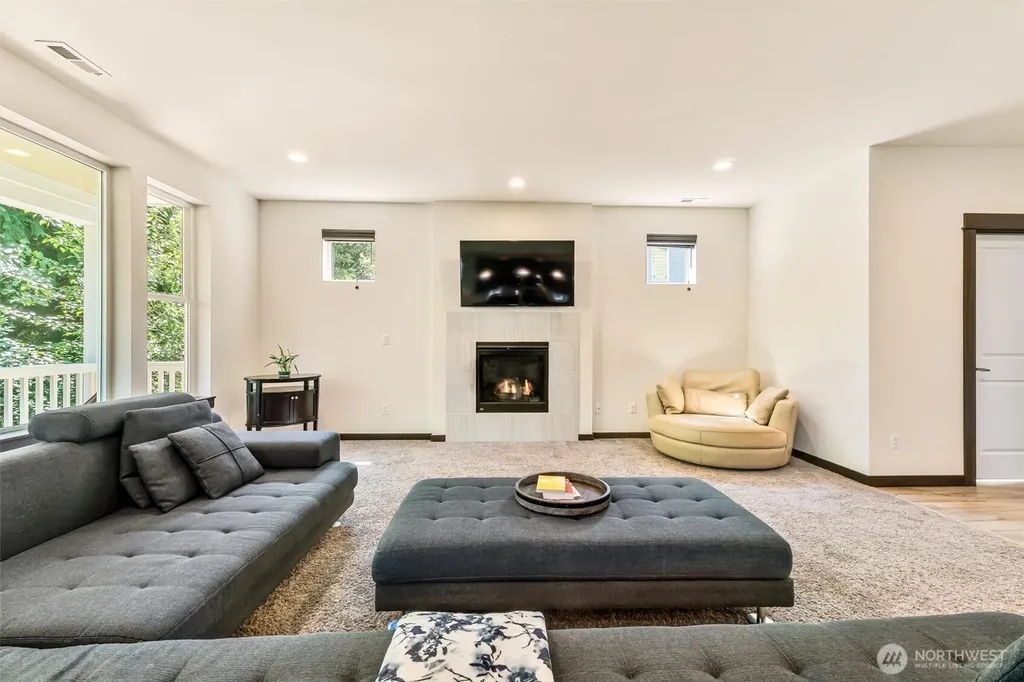 17415 3rd Avenue SE Bothell WA 98012