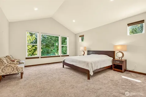 17415 3rd Avenue SE Bothell WA 98012