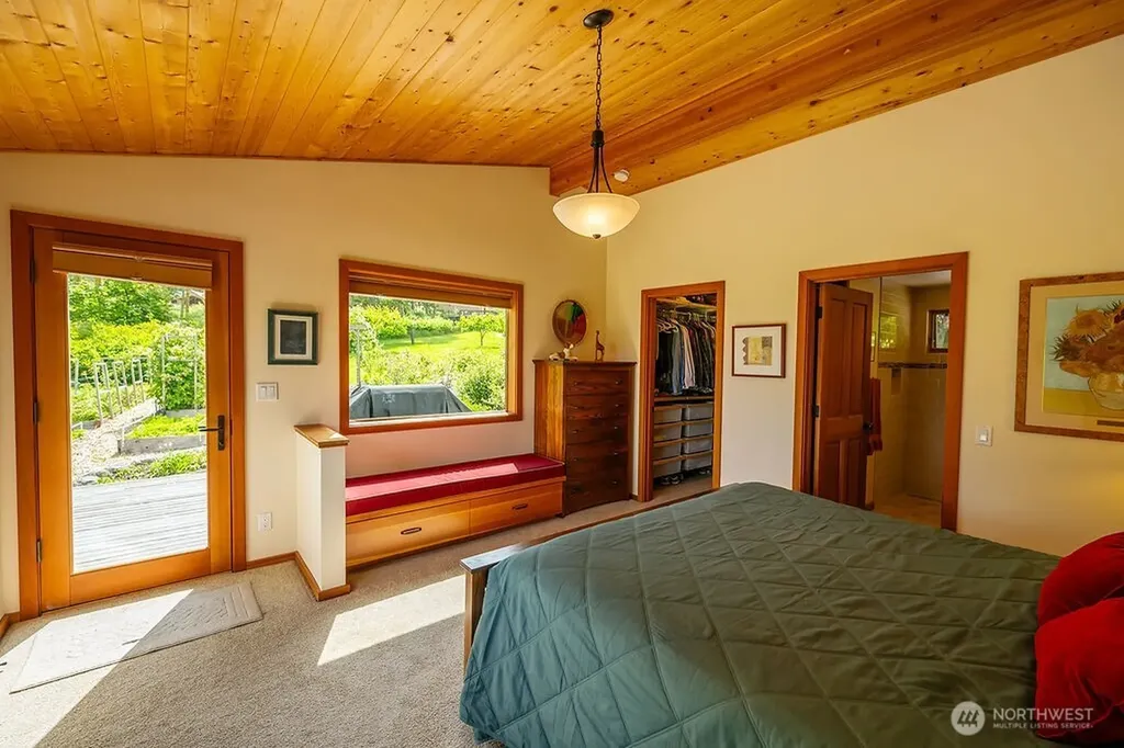 3757 Mud Bay Road Lopez Island WA 98261