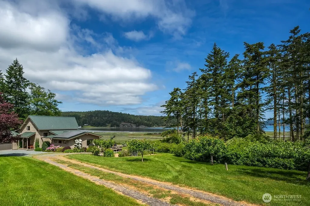 3757 Mud Bay Road Lopez Island WA 98261
