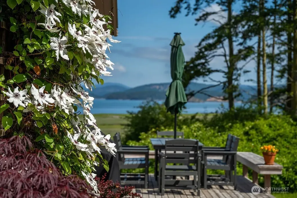 3757 Mud Bay Road Lopez Island WA 98261