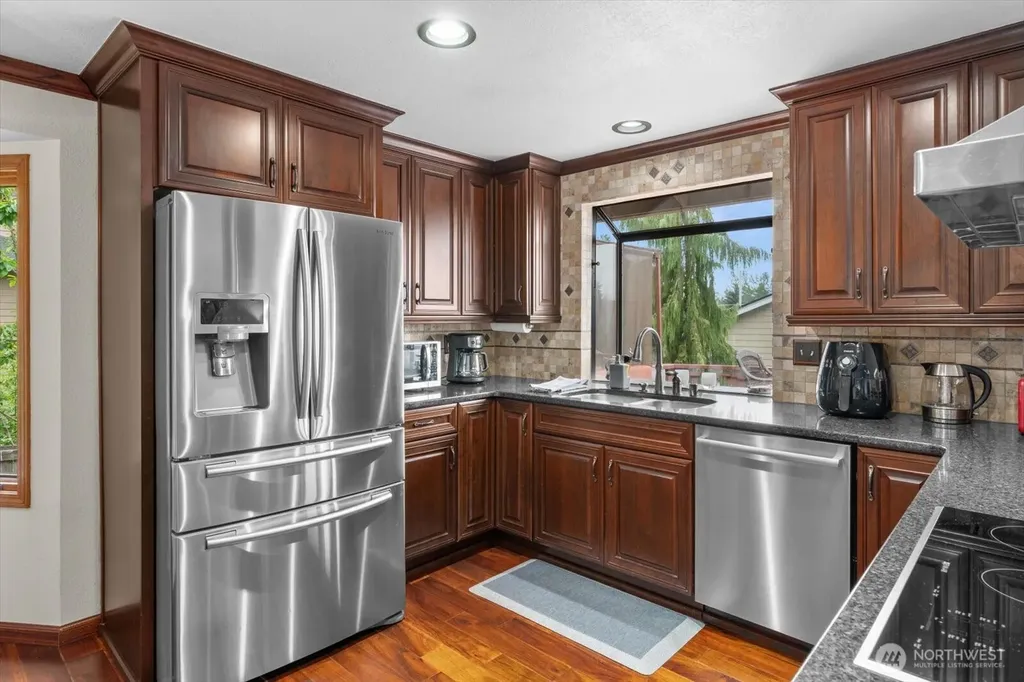 5521 127th Place SE Snohomish WA 98296