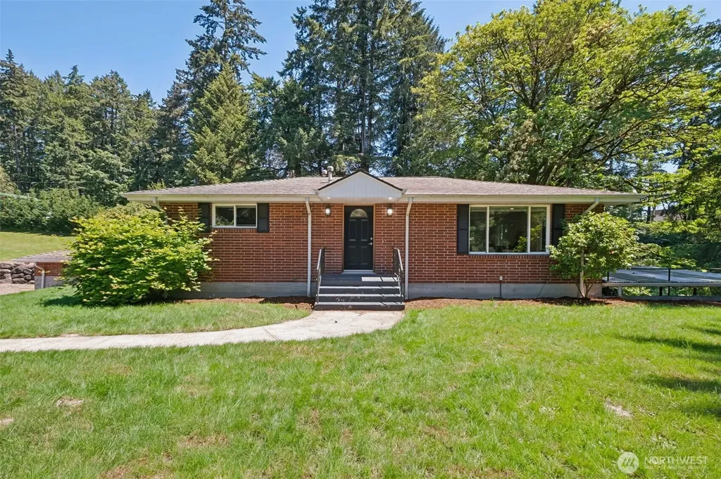 8016 Pacific Highway S Federal Way WA 98003
