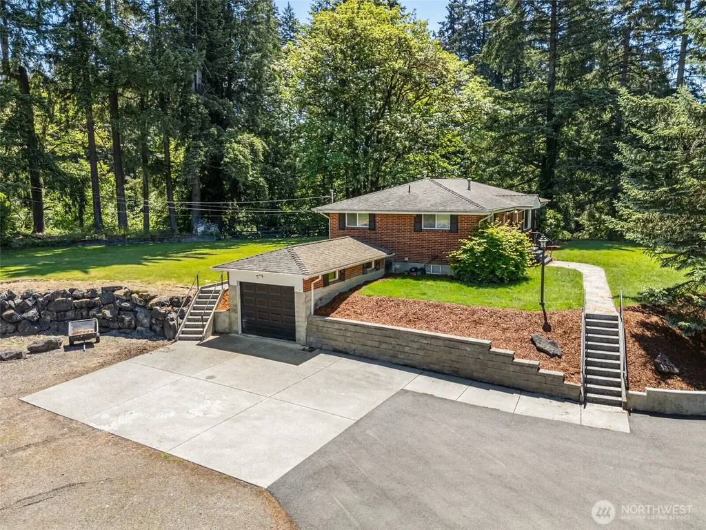 8016 Pacific Highway S Federal Way WA 98003