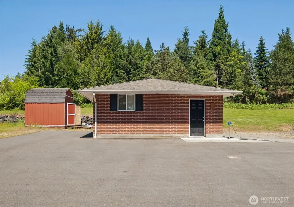 8016 Pacific Highway S Federal Way WA 98003