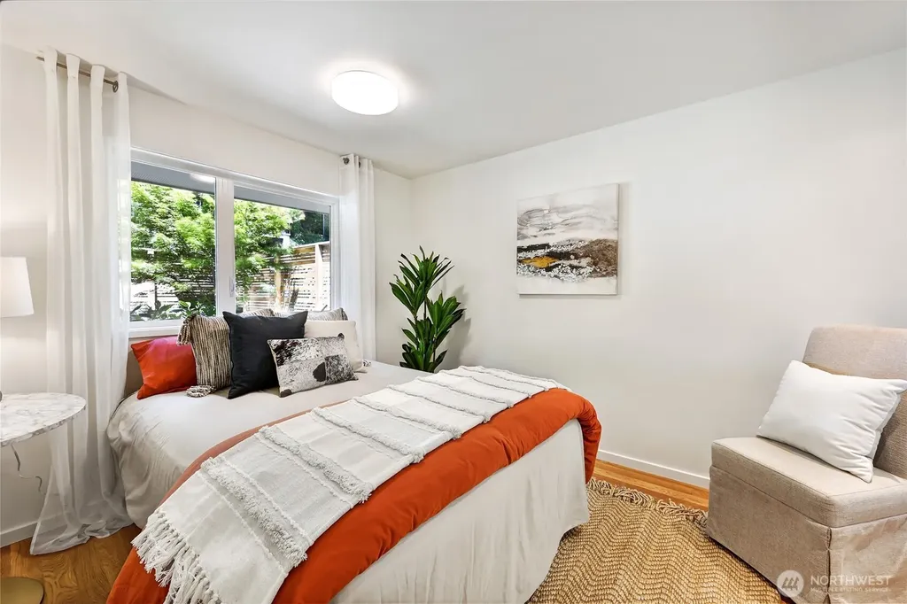 2547 NE 83rd Street Seattle WA 98115