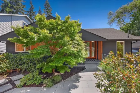 2547 NE 83rd Street Seattle WA 98115