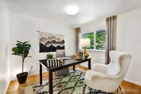 2547 NE 83rd Street Seattle WA 98115