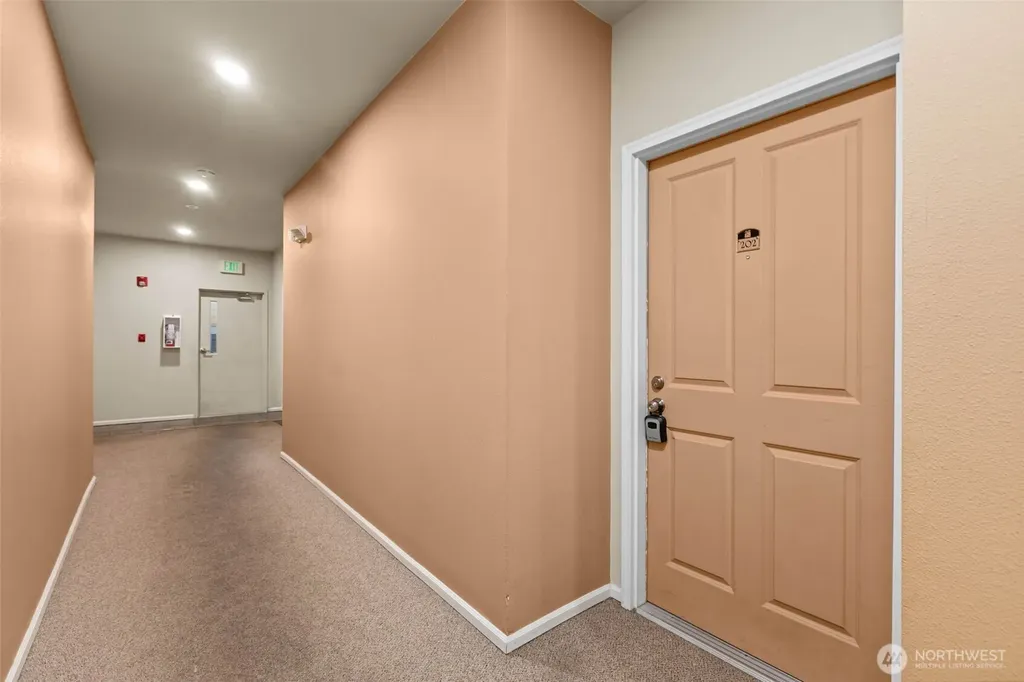 560 225th Lane NE Sammamish WA 98074