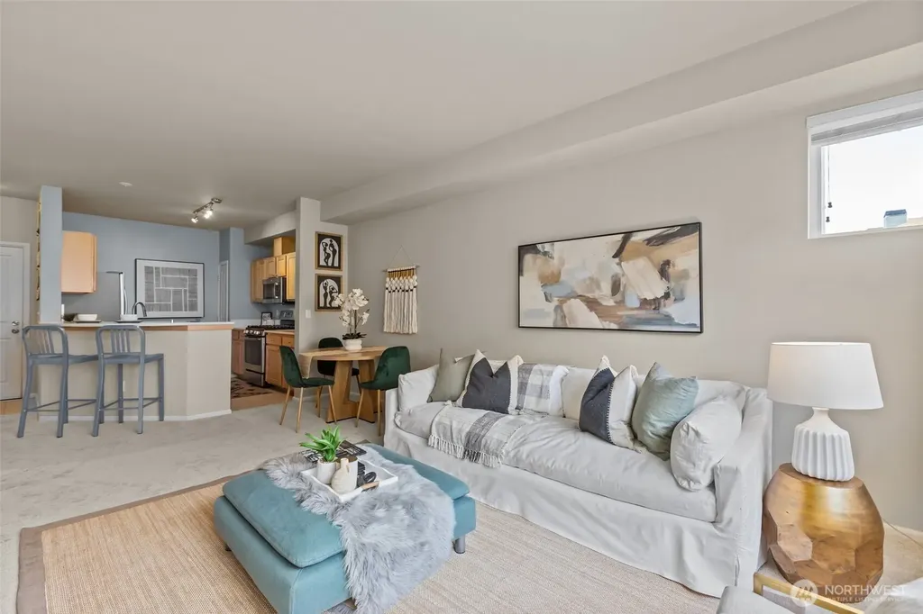 560 225th Lane NE Sammamish WA 98074