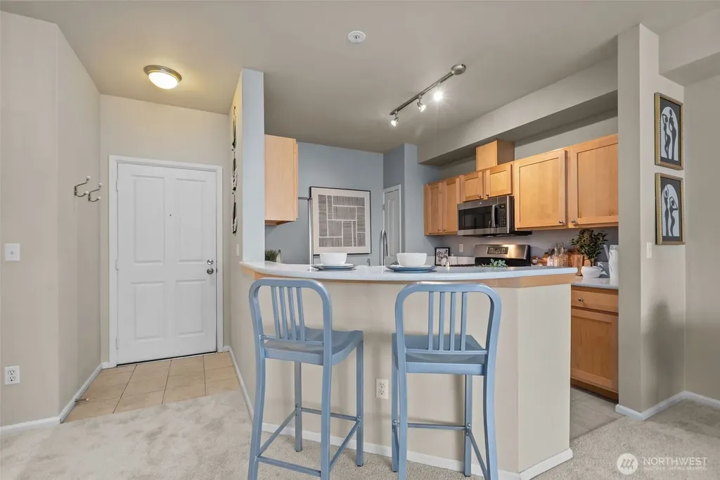 560 225th Lane NE Sammamish WA 98074