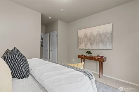 560 225th Lane NE Sammamish WA 98074