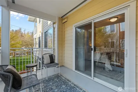 560 225th Lane NE Sammamish WA 98074