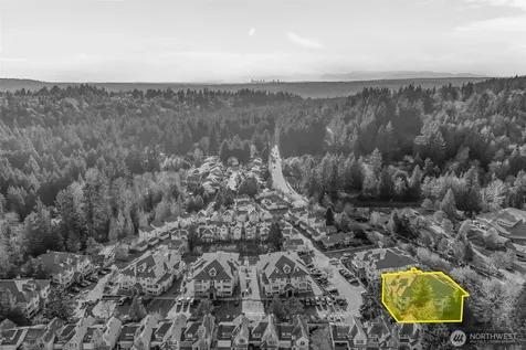 560 225th Lane NE Sammamish WA 98074