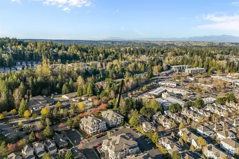 560 225th Lane NE Sammamish WA 98074