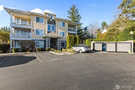 560 225th Lane NE Sammamish WA 98074