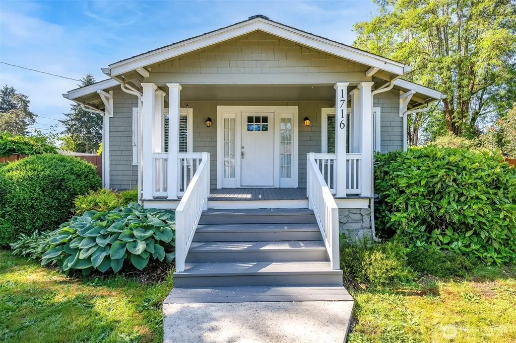 1716 E Main Street Auburn WA 98002