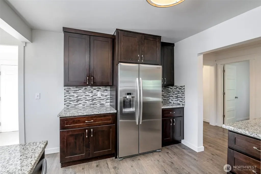 1716 E Main Street Auburn WA 98002