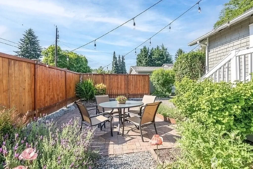 1716 E Main Street Auburn WA 98002