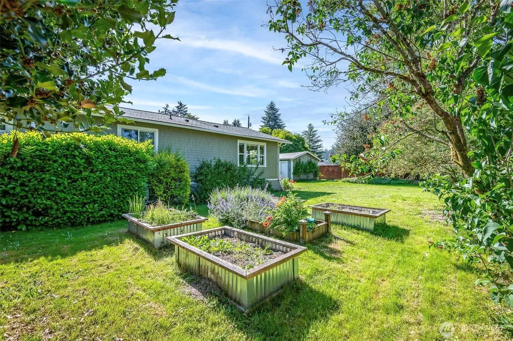1716 E Main Street Auburn WA 98002